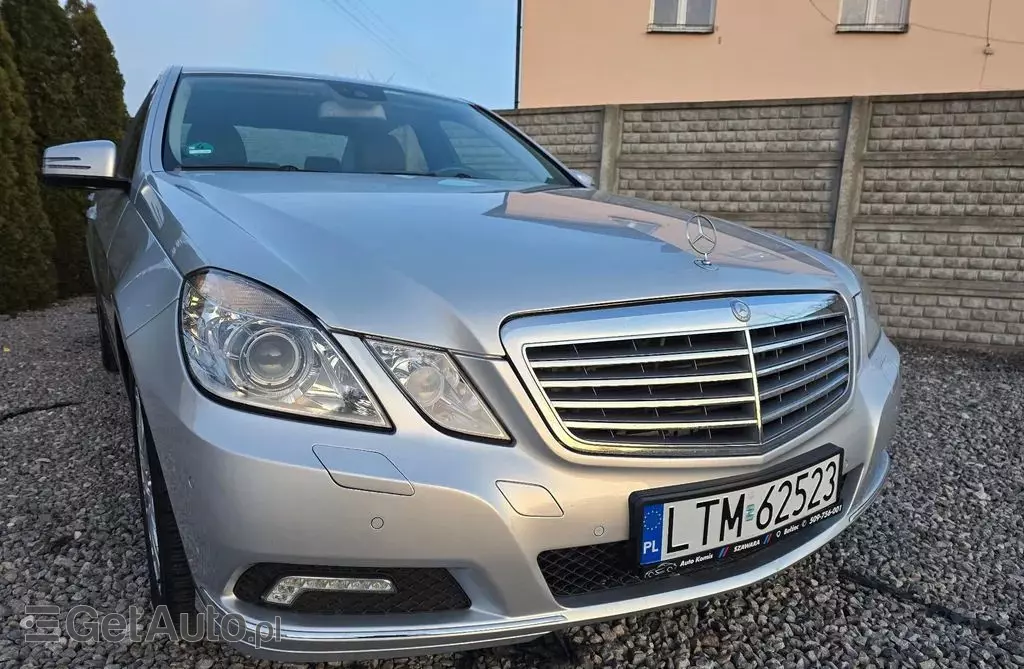 MERCEDES-BENZ Klasa E 