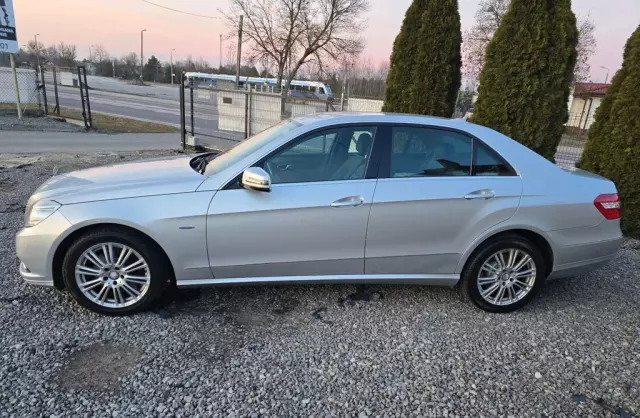MERCEDES-BENZ Klasa E 