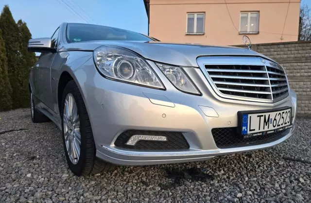 MERCEDES-BENZ Klasa E 