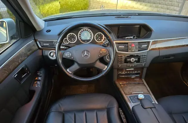 MERCEDES-BENZ Klasa E 