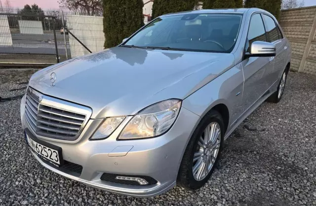 MERCEDES-BENZ Klasa E 