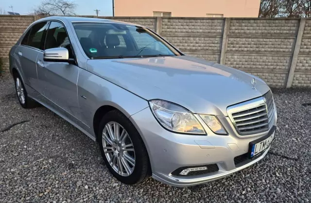 MERCEDES-BENZ Klasa E 