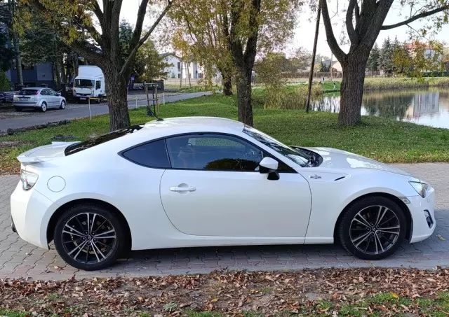 TOYOTA GT86 