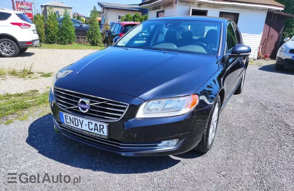 VOLVO S80 