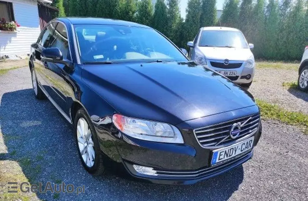 VOLVO S80 