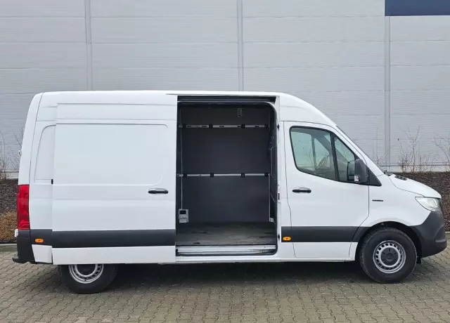 MERCEDES-BENZ ESPRINTER 