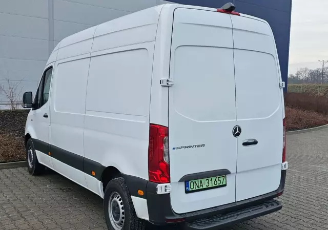 MERCEDES-BENZ ESPRINTER 