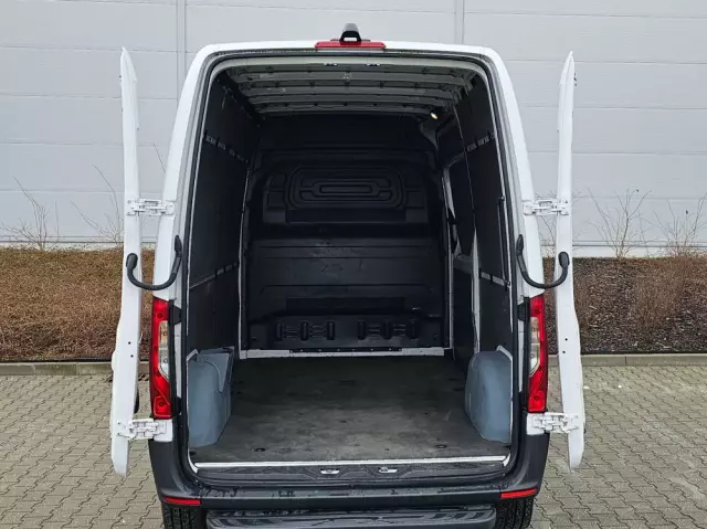 MERCEDES-BENZ ESPRINTER 