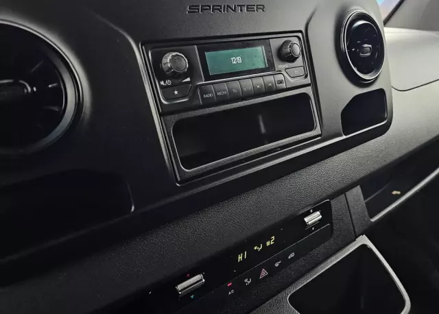 MERCEDES-BENZ ESPRINTER 