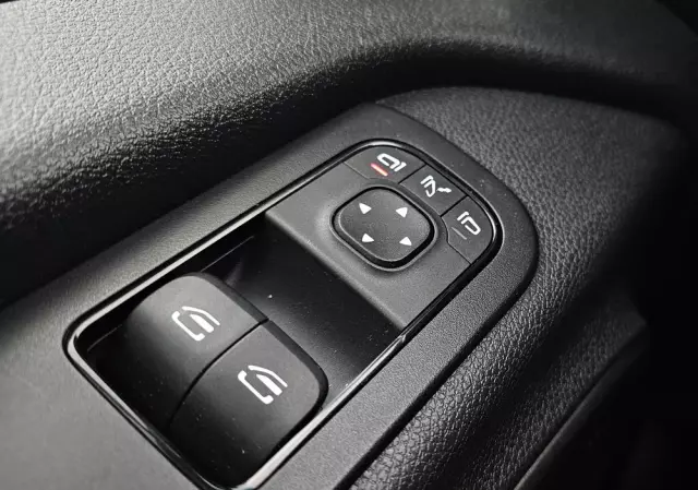 MERCEDES-BENZ ESPRINTER 