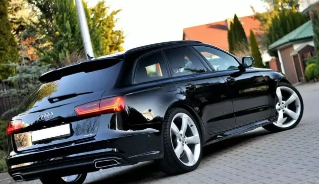 AUDI A6 