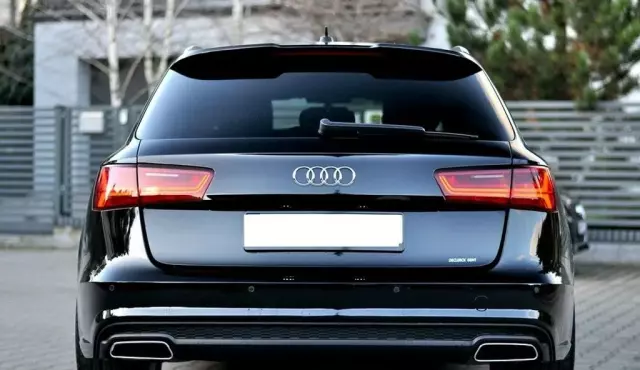 AUDI A6 