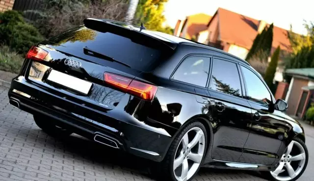 AUDI A6 