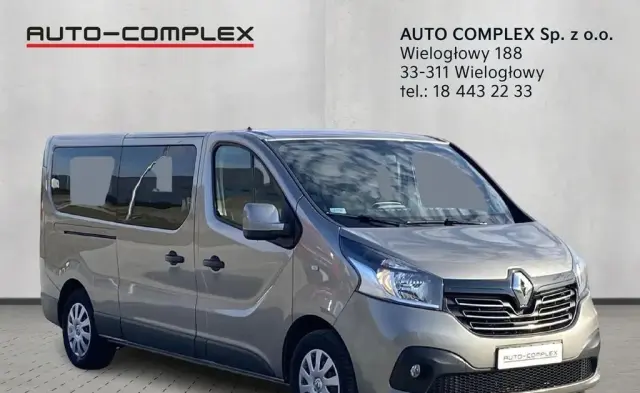 RENAULT Trafic 