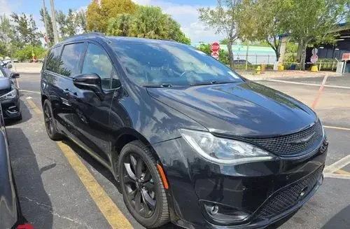 CHRYSLER Pacifica 