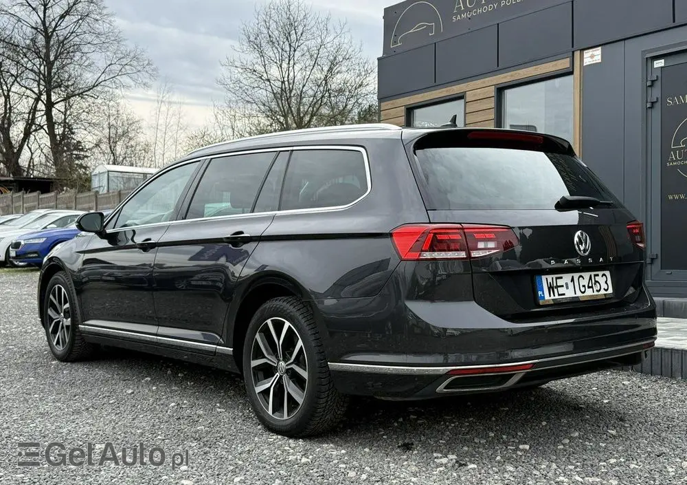 VOLKSWAGEN Passat 2.0 TSI Elegance DSG