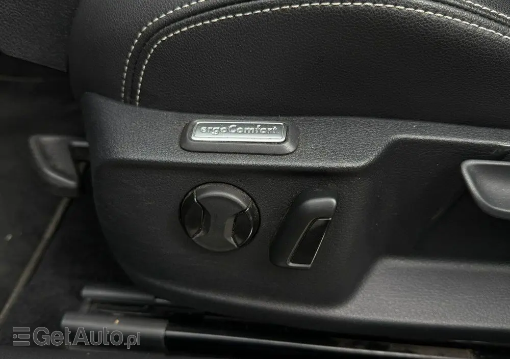VOLKSWAGEN Passat 2.0 TSI Elegance DSG