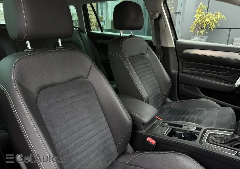 VOLKSWAGEN Passat 2.0 TSI Elegance DSG