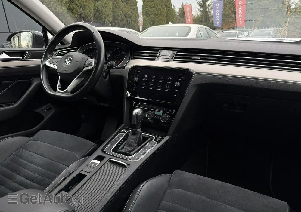 VOLKSWAGEN Passat 2.0 TSI Elegance DSG