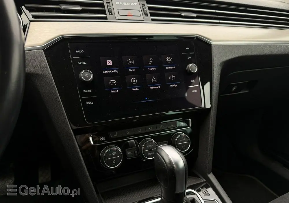 VOLKSWAGEN Passat 2.0 TSI Elegance DSG
