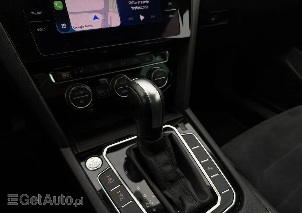 VOLKSWAGEN Passat 2.0 TSI Elegance DSG