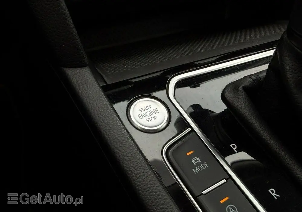 VOLKSWAGEN Passat 2.0 TSI Elegance DSG