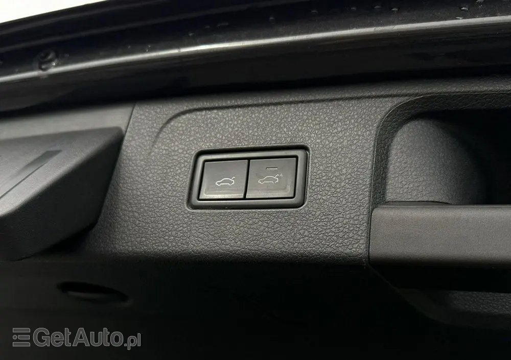 VOLKSWAGEN Passat 2.0 TSI Elegance DSG