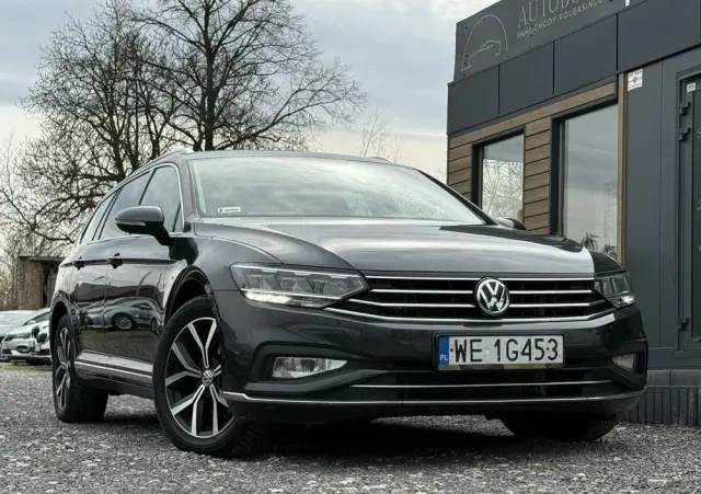 VOLKSWAGEN Passat 2.0 TSI Elegance DSG