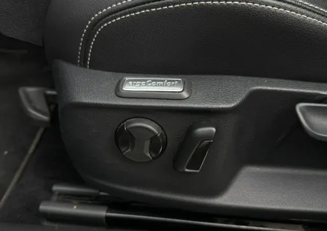 VOLKSWAGEN Passat 2.0 TSI Elegance DSG