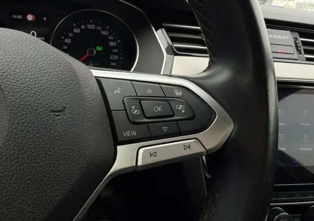 VOLKSWAGEN Passat 2.0 TSI Elegance DSG