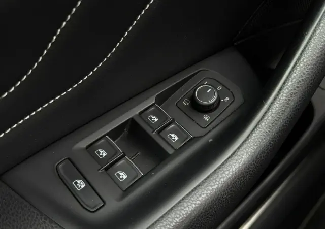 VOLKSWAGEN Passat 2.0 TSI Elegance DSG