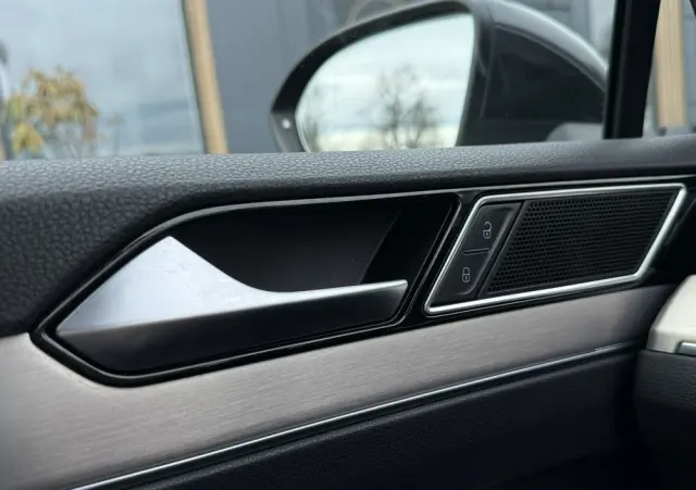VOLKSWAGEN Passat 2.0 TSI Elegance DSG