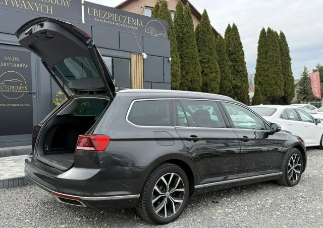 VOLKSWAGEN Passat 2.0 TSI Elegance DSG