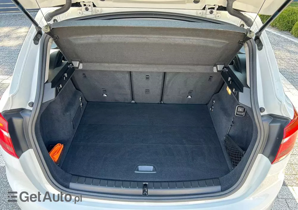 BMW Seria 2 218i Active Tourer Advantage