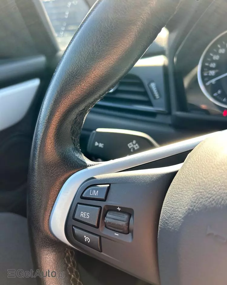 BMW Seria 2 218i Active Tourer Advantage