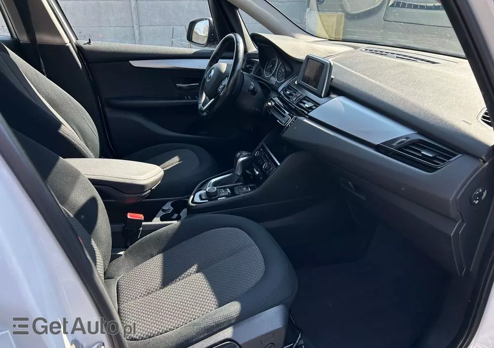 BMW Seria 2 218i Active Tourer Advantage
