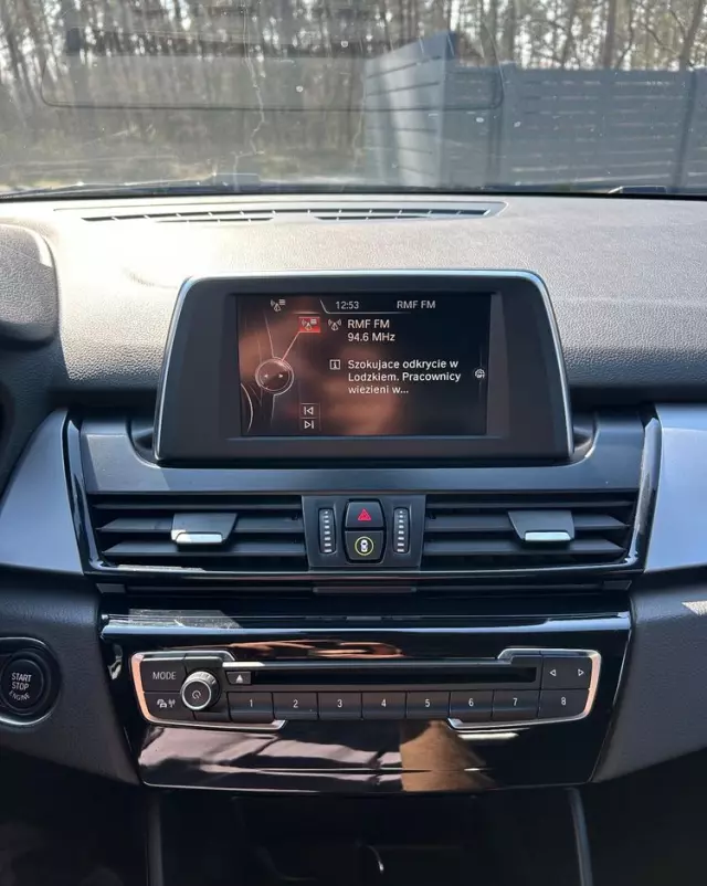 BMW Seria 2 218i Active Tourer Advantage