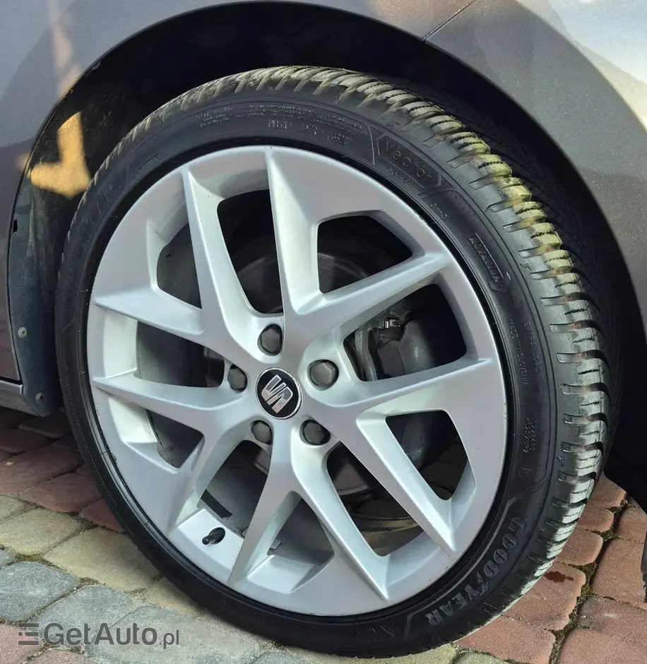 SEAT Leon 2.0 TDI DPF FR