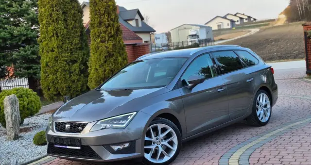 SEAT Leon 2.0 TDI DPF FR