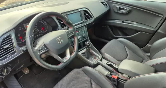 SEAT Leon 2.0 TDI DPF FR