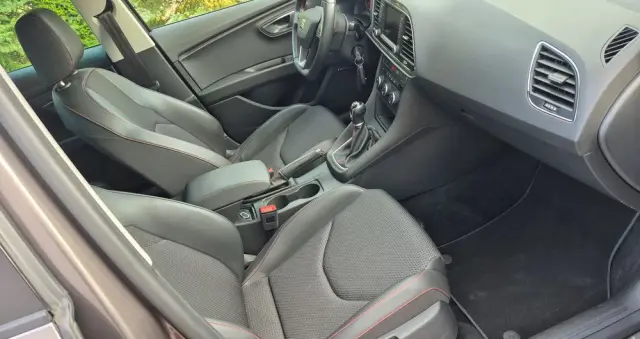 SEAT Leon 2.0 TDI DPF FR