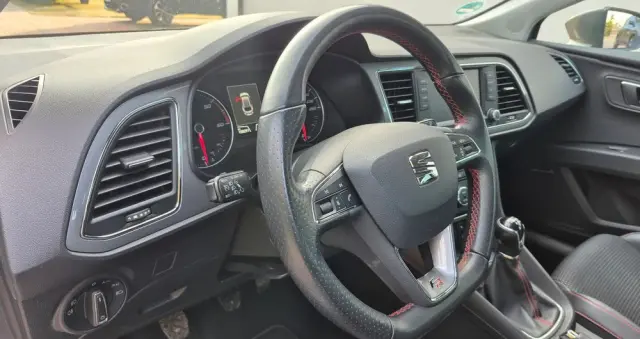 SEAT Leon 2.0 TDI DPF FR