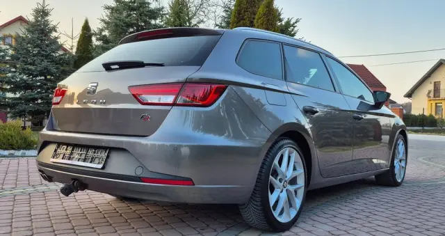 SEAT Leon 2.0 TDI DPF FR