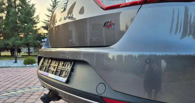 SEAT Leon 2.0 TDI DPF FR