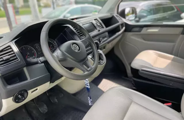 VOLKSWAGEN TRANSPORTER 