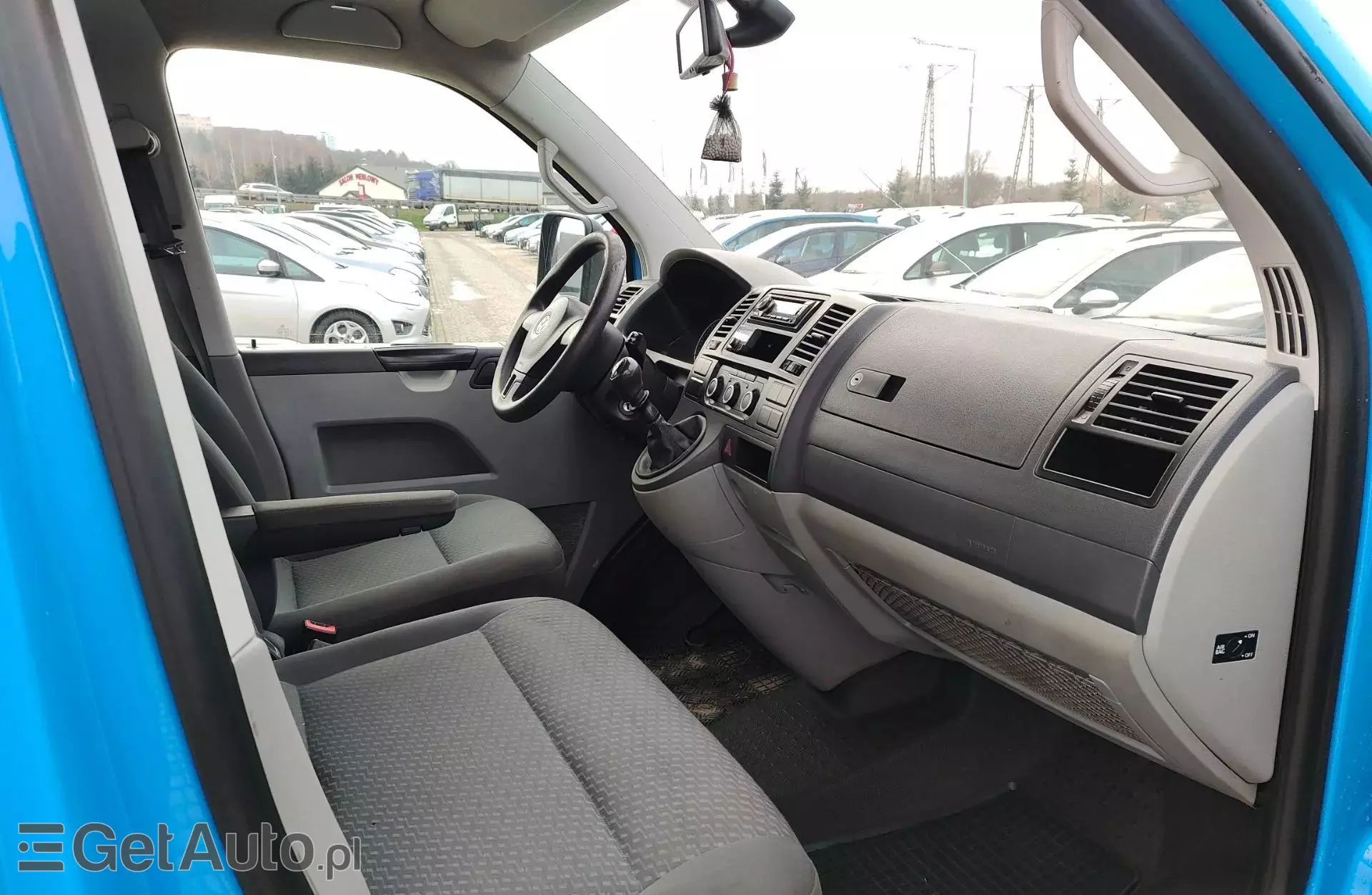 VOLKSWAGEN Transporter 