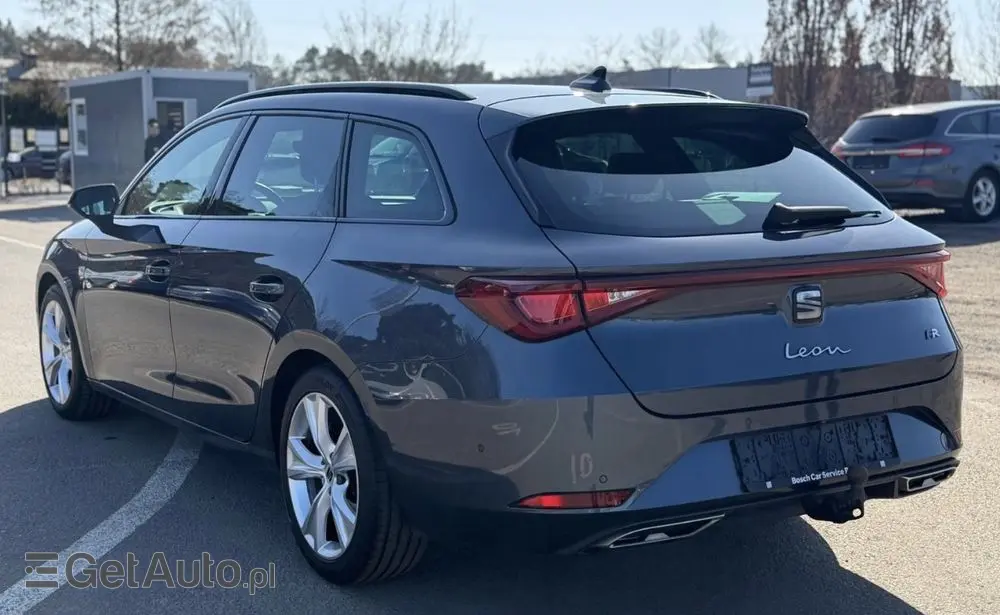 SEAT Leon 1.5 eTSI OPF DSG FR Black Edition