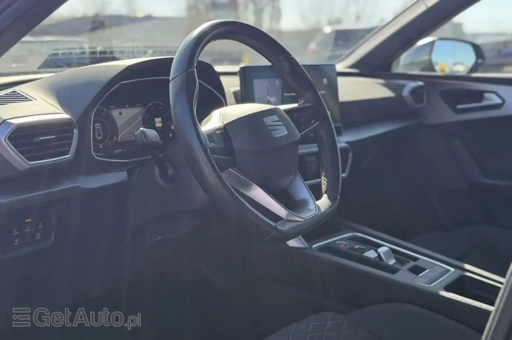 SEAT Leon 1.5 eTSI OPF DSG FR Black Edition