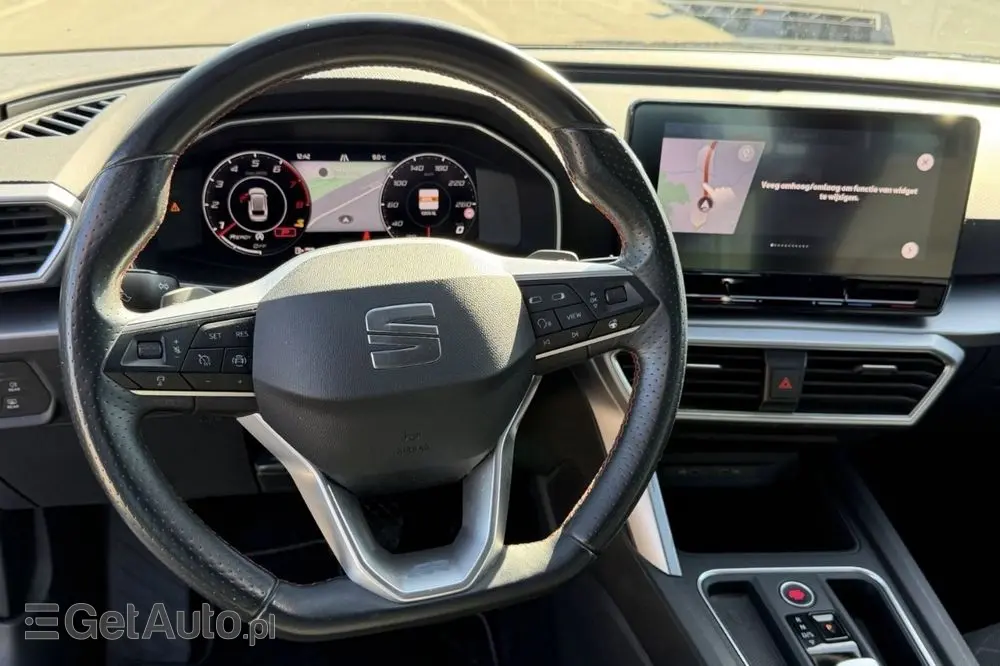 SEAT Leon 1.5 eTSI OPF DSG FR Black Edition