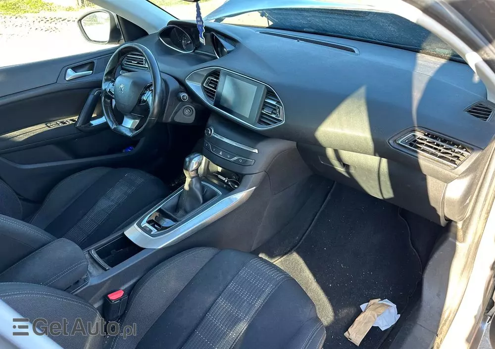 PEUGEOT 308 1.2 PureTech Allure S&S